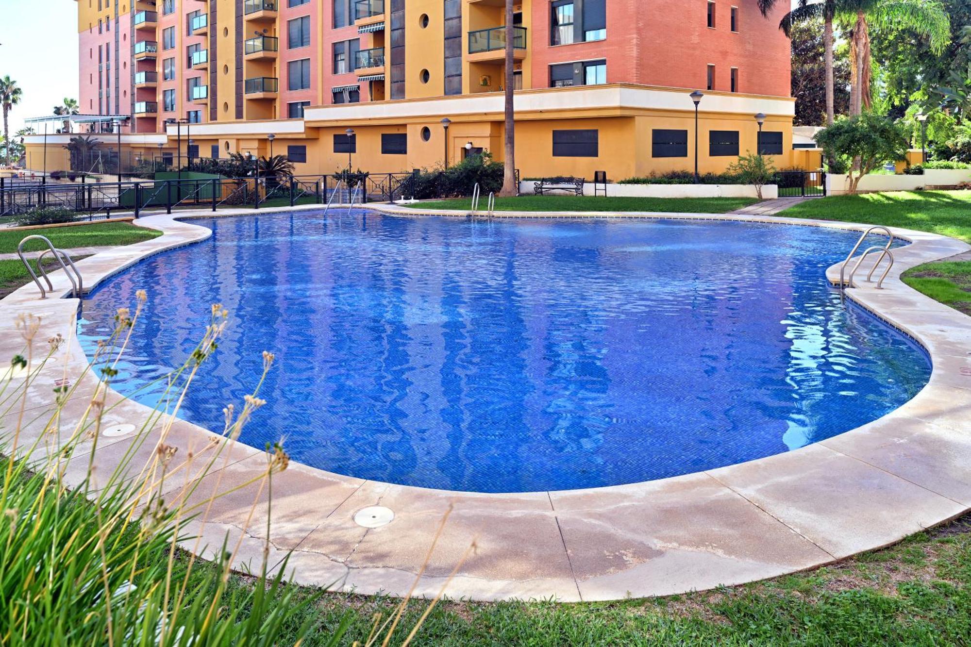 Love Rent4 Malaga Alamar Torremolinos Buitenkant foto